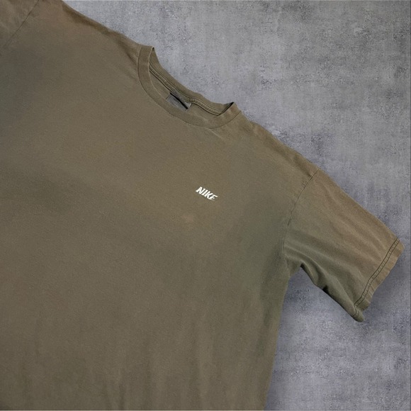 Brown Y2K Nike Embroidered Tshirt - Picture 2 of 4